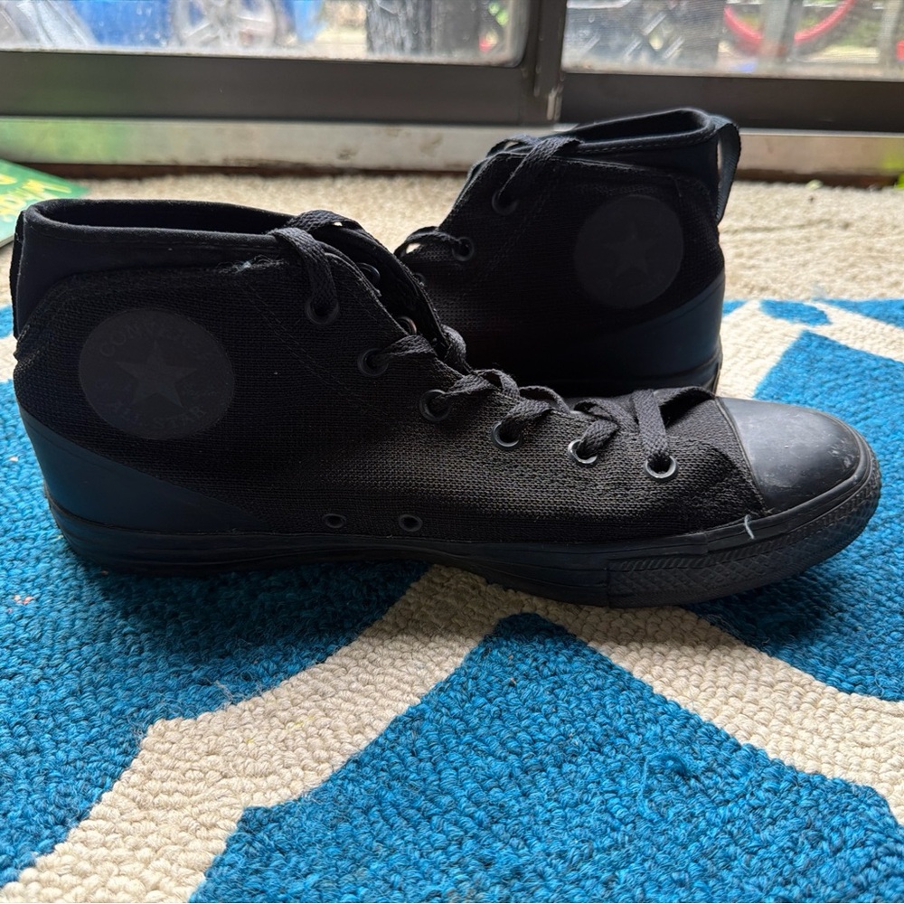 Converse Chuck Taylor All Star Syde Street Mid Triple Black